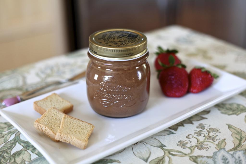 Gianduja (Chocolate-Hazelnut Spread)